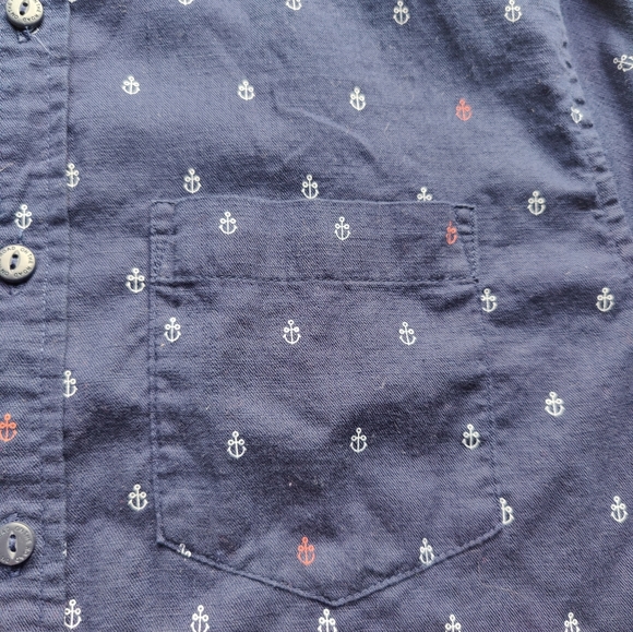 🎈5/$25 Mens Travellers Collection Slim Fit Button Down Shirt - Picture 3 of 8